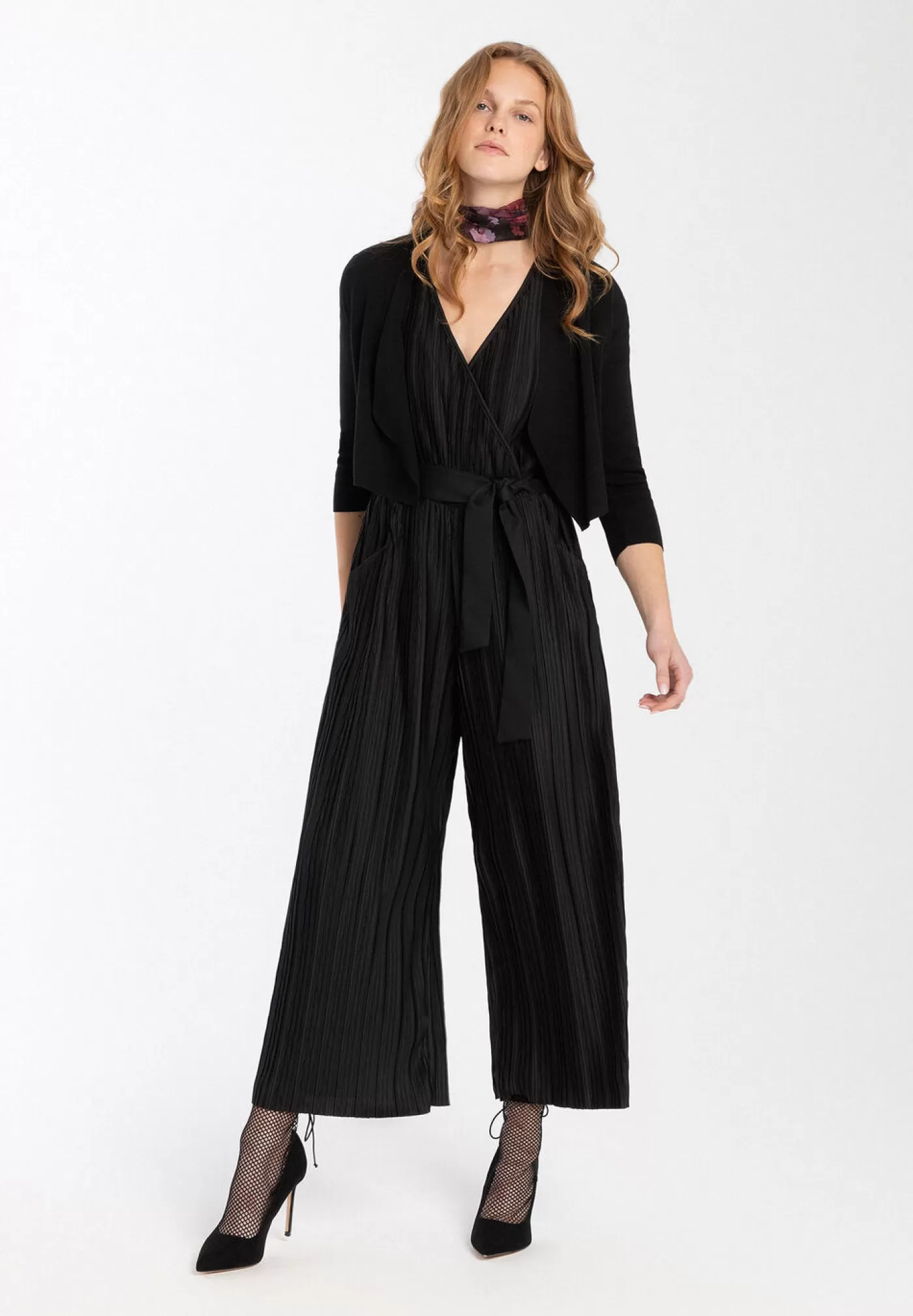 Hot MORE&MORE Jumpsuit mit Plisséefalten, , GLAM-Kollektion schwarz